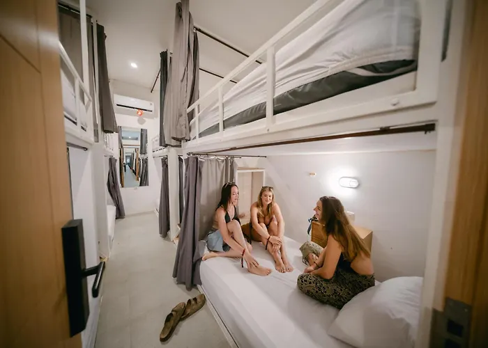 Lushy Kintamani Hostel *